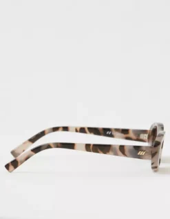 Aerie Le Specs Out Of Love Sunglasses 7 Aerie Le Specs Out Of Love Sunglasses -Summer Apparel Store 3728 7750 001 d1